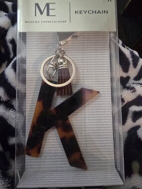 Me Modern Expressions Tortoiseshell Letter K Key & Tassel in Brown and Gold